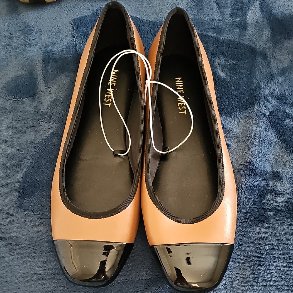 Nine West Brown and Black Women's Flats